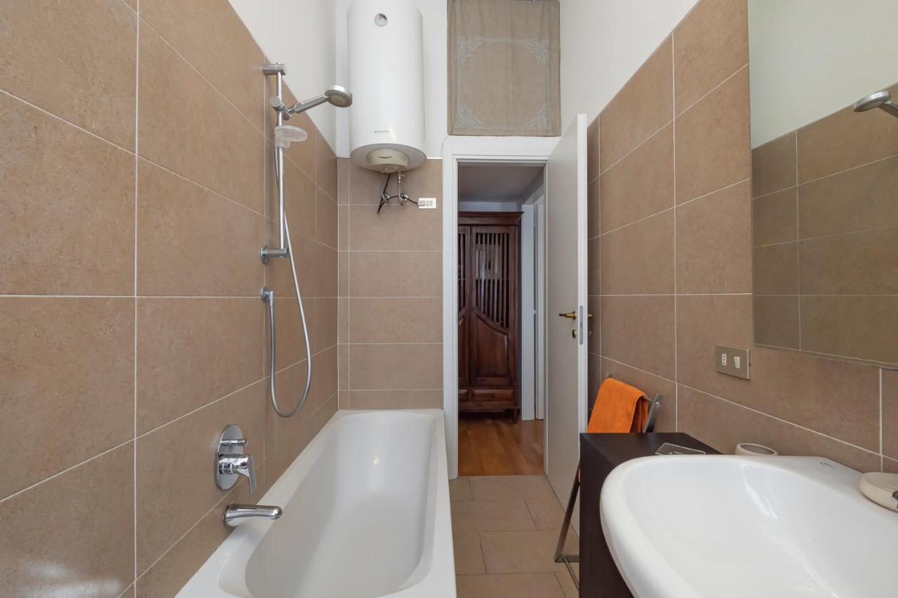 Luxury Flat Between Navigli And Duomo - Sambuco Милано Екстериор снимка