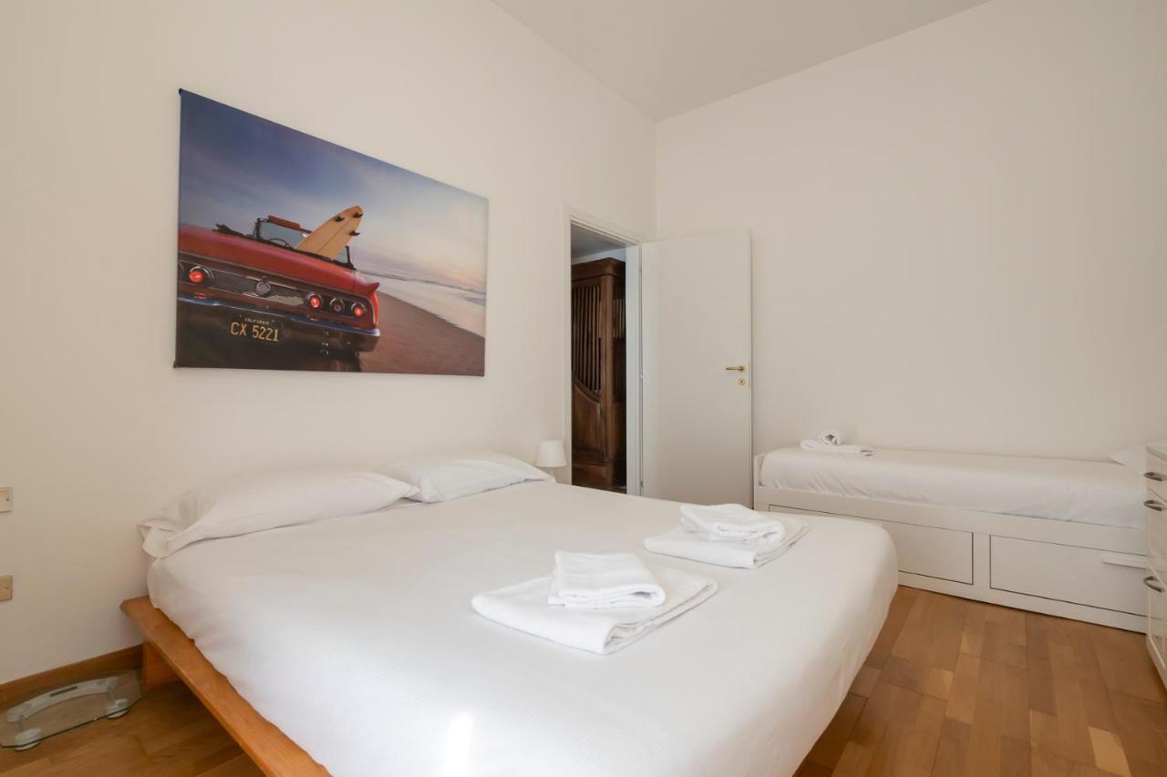 Luxury Flat Between Navigli And Duomo - Sambuco Милано Екстериор снимка